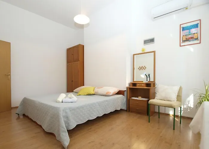 Boris 1965 Apartman Póla